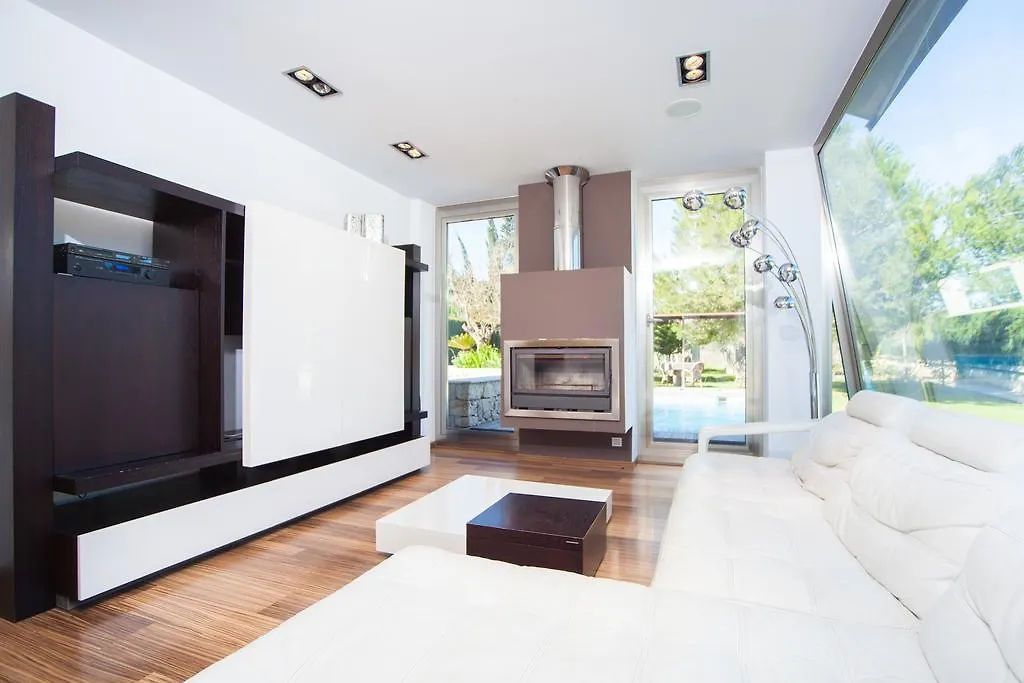 Villa Petidiez 잉카 0*,  스페인